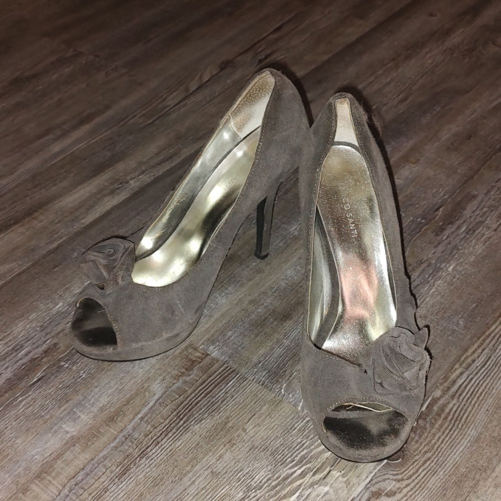 Marco Santi Dark Gray Suede peep toe heels with Rosette Sz 9.5